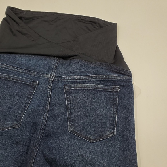 4/$25 Maternity Crossover Panel Bermuda Jean Short - Picture 6 of 7